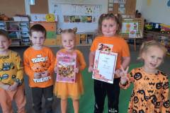 8768eeee-d924-40f5-ac94-8327bb391937