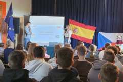 565133123_812006561689124_2688161912689756243_n