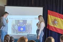 566284106_811995375023576_1990899996094979986_n