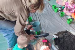 803b1567-96e1-4e78-a42b-28296c23c539