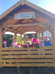 Oddanie do użytku „Wiaty edukacyjnej wraz ze ścieżką dydaktyczną w Szkole Podstawowej im. Powstańców Wielkopolskich w Mielżynie”